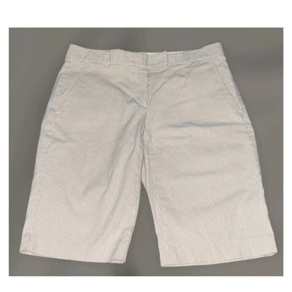 Theory Tan & White Pinstripe Cotton Bermuda Shorts Pockets Size 6